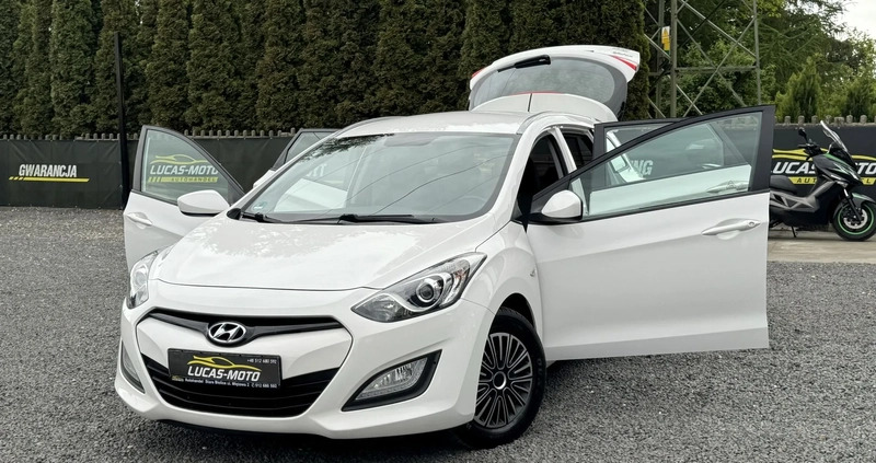 Hyundai I30 cena 34900 przebieg: 149000, rok produkcji 2014 z Praszka małe 742